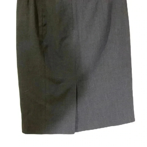 Calvin Klein Women’s Lined Mini Skirt Grey Sz. 6 (Blazer sep. listing) - Picture 2 of 7